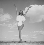 Дата: 24 мая 1957 г. «Мисс Атомная Бомба» Ли А. Мерлин (Lee A Merlin)