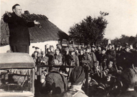 Выступление Гаркави М.Н., 2-я фронтовая бригада Театра музыкальной комедии ВГКО, 1941 г.