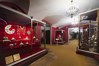Вид экспозиции Оружейной палаты. Музеи Московского Кремля