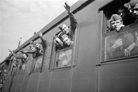 Аркадий Шайхет. Солдаты едут на фронт. Волоколамское направление. 1941. © Аркадий Шайхет 