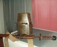 Реконструкция рыцарского шлема и меча