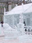 Ледяной дворец и его ледяные стражи