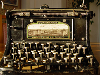Пишущая машинка 