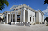 Здание Культурно-выставочного центра Государственного музея героической обороны и освобождения Севастополя