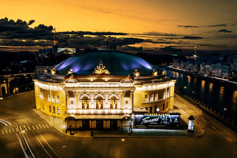 Здание Большого Санкт-Петербургского цирка