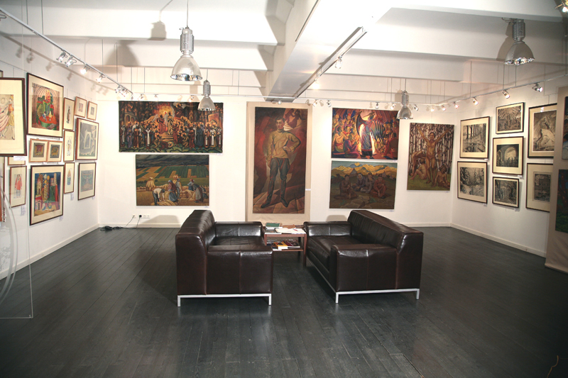 Экспозиция персональной выставки Ольги Амосовой-Бунак