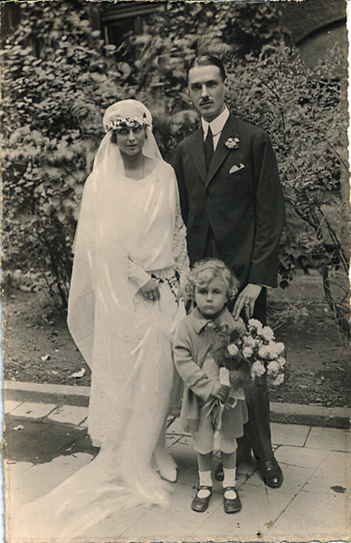 Владимир Сергеевич Свербеев, правнук Трубецких с невестой Марией Белевской 1920-е годы
