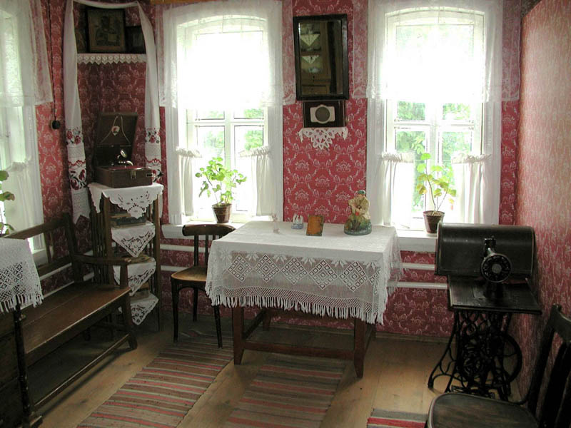 Фрагмент экспозиции дома-музея школьных лет Ю.А. Гагарина