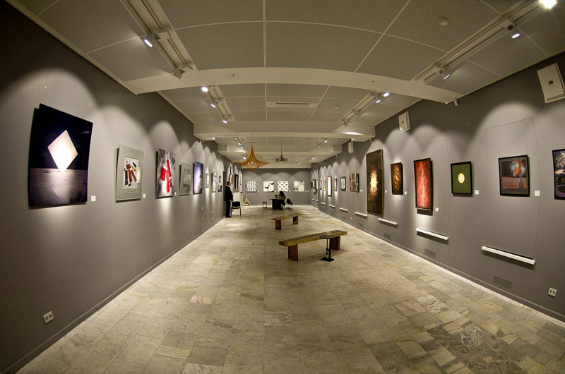 Большой зал галереи